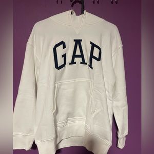 Gap Unisex Teens hoodie, White with logo, size 10/Medium.